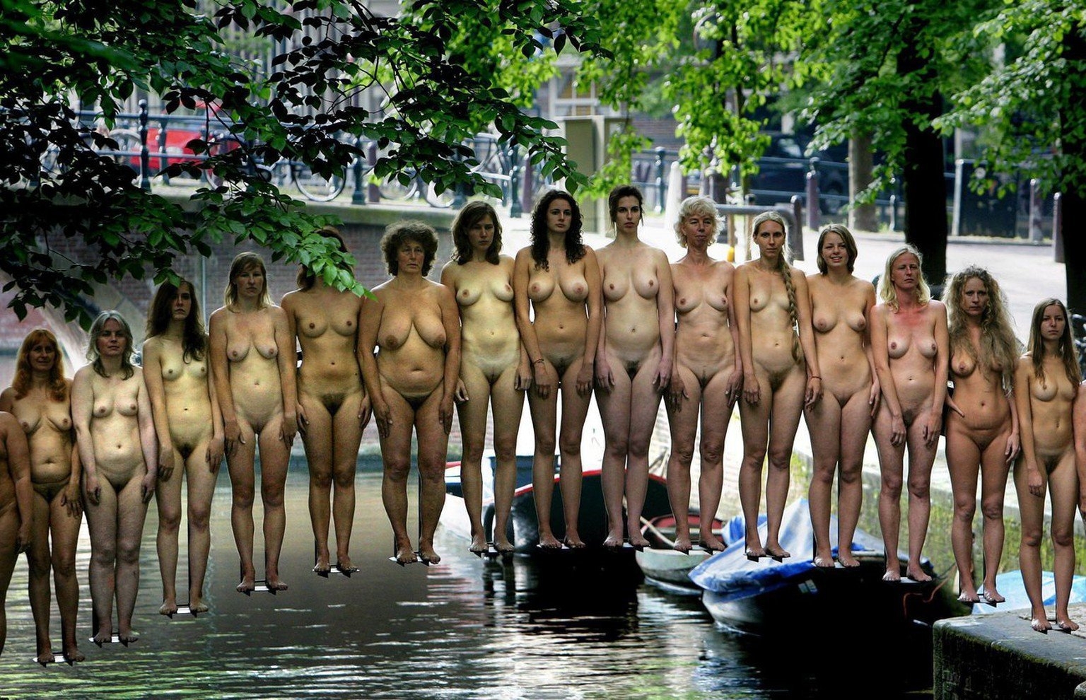 Разные голые женщины 