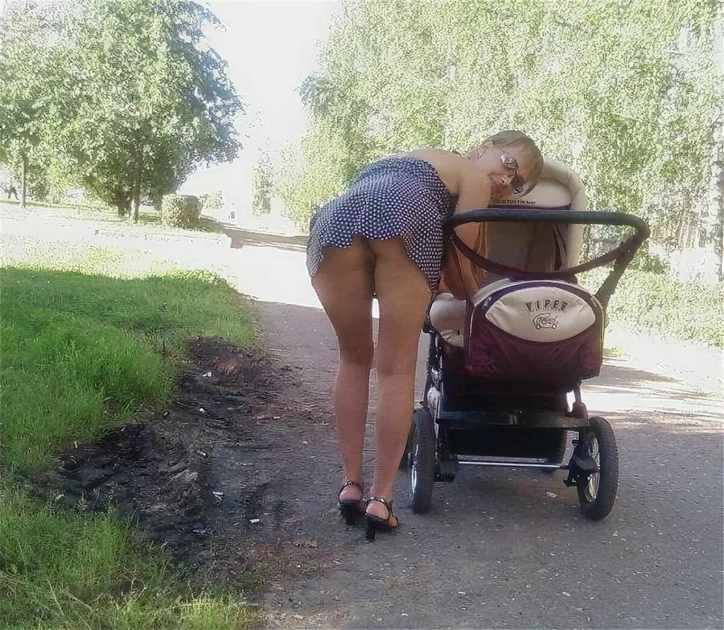 Nude Moms With Strollers Photos Porn Photo