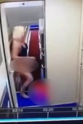 Undressing in a train toilet (81 photos)