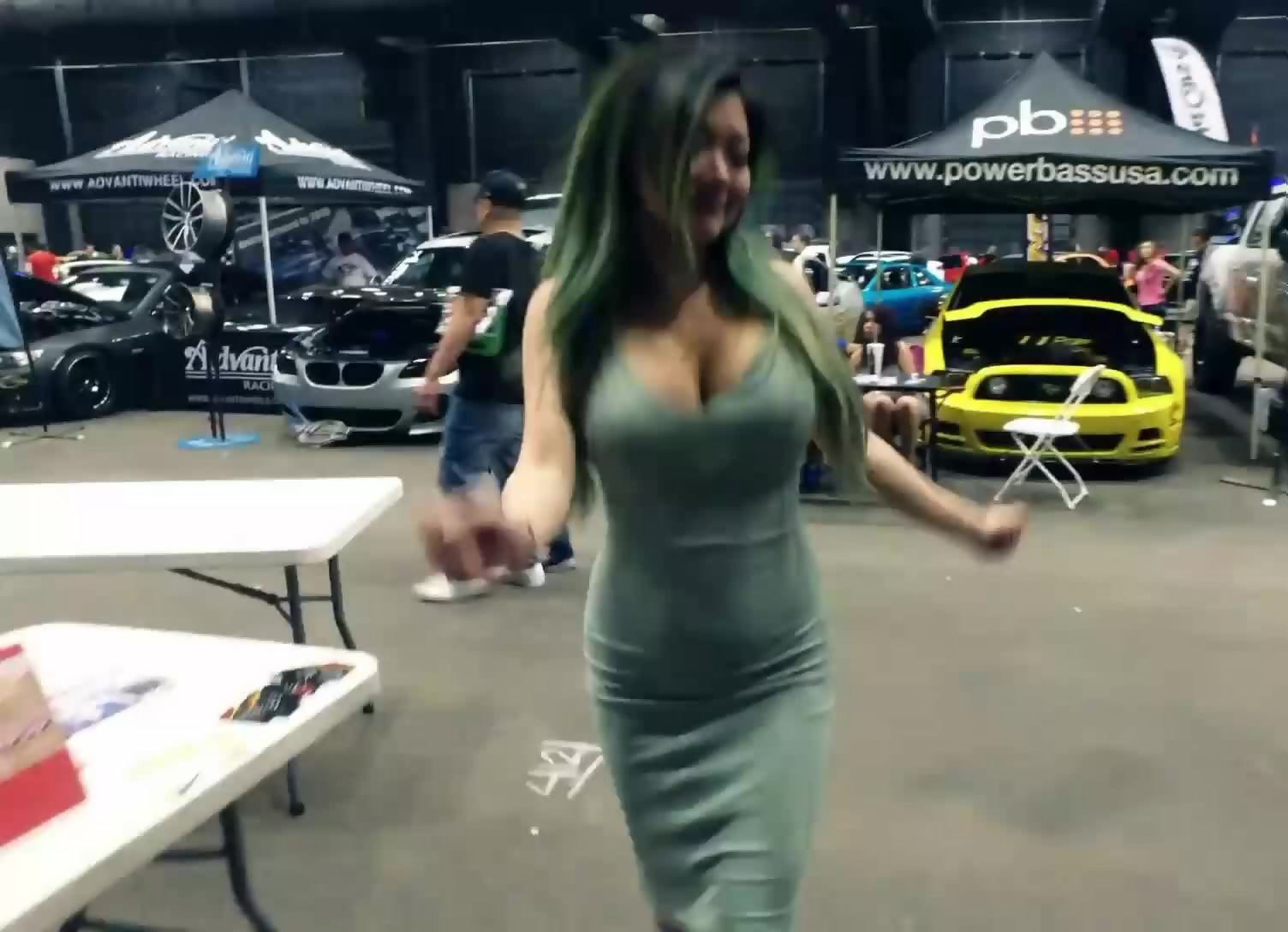 Bouncing tits in public