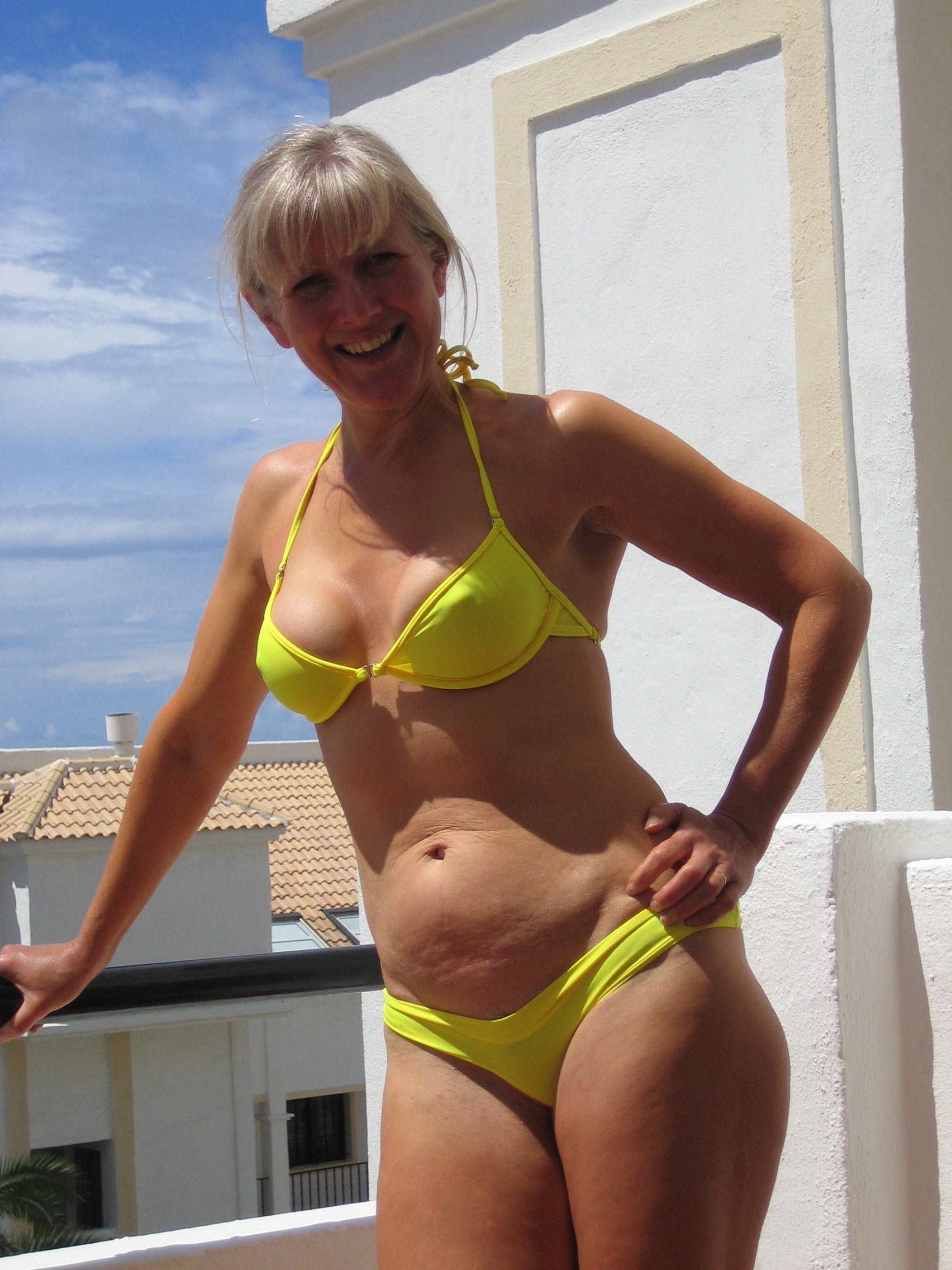 Mature Russian women in a swimsuit porn (83 photos) photo