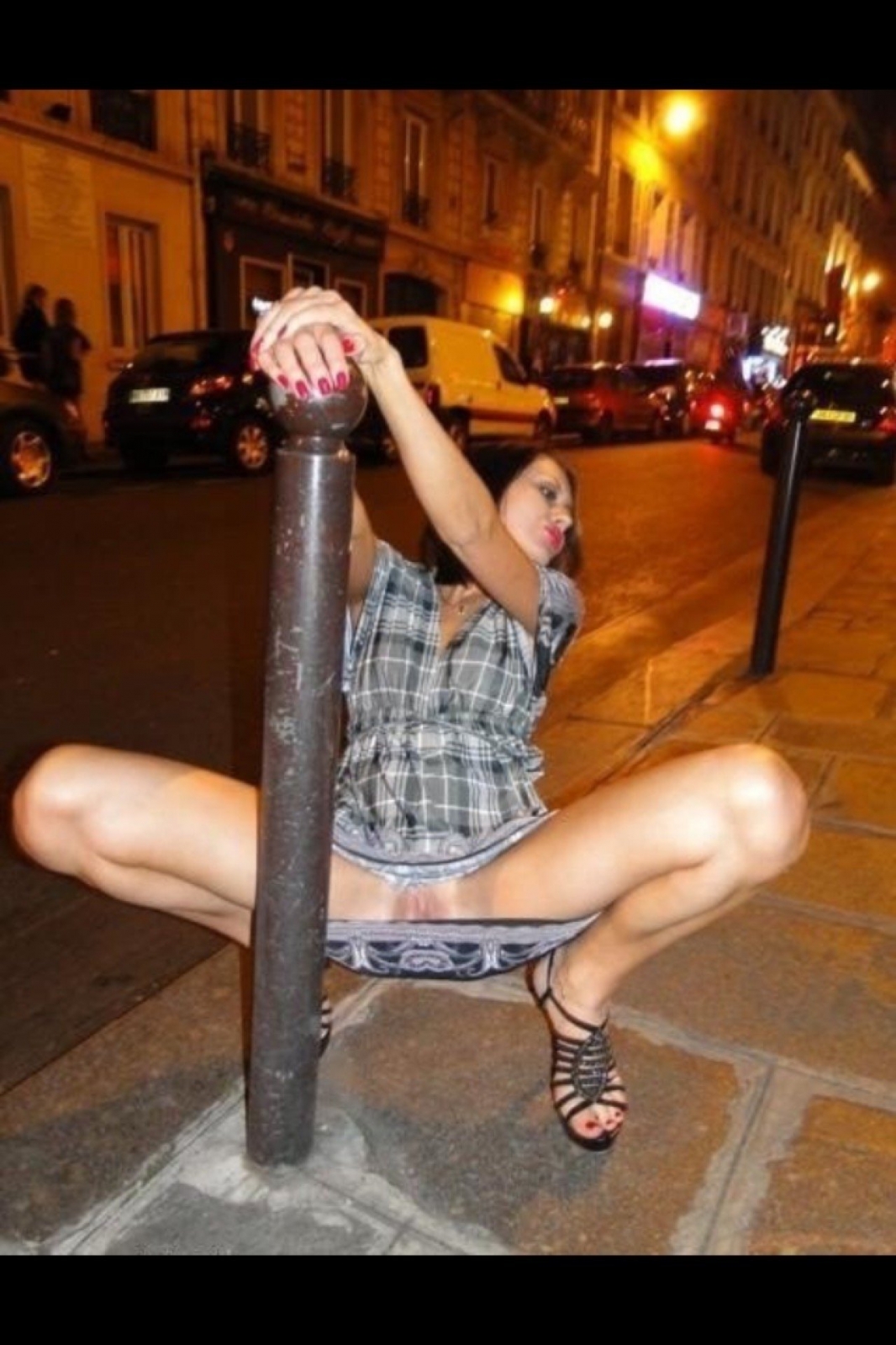 Girls without panties in public places