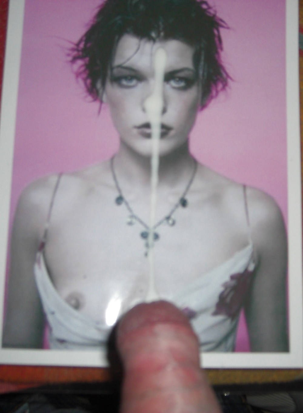 Milla Jovovich blowjob (54 photos)