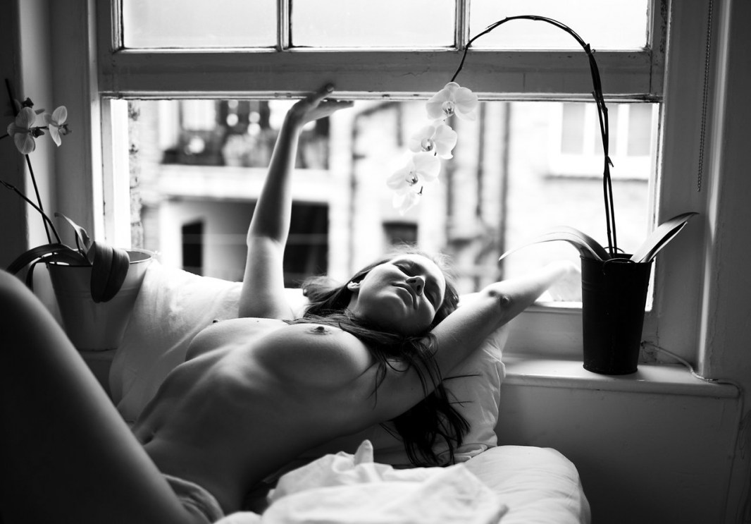 Beautiful gentle nude girls