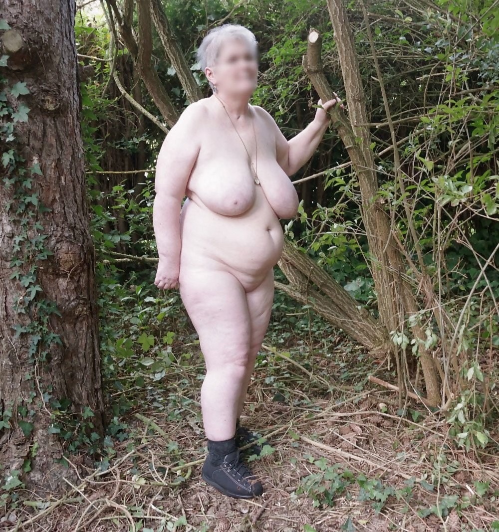 Naked mature bbw in the forest