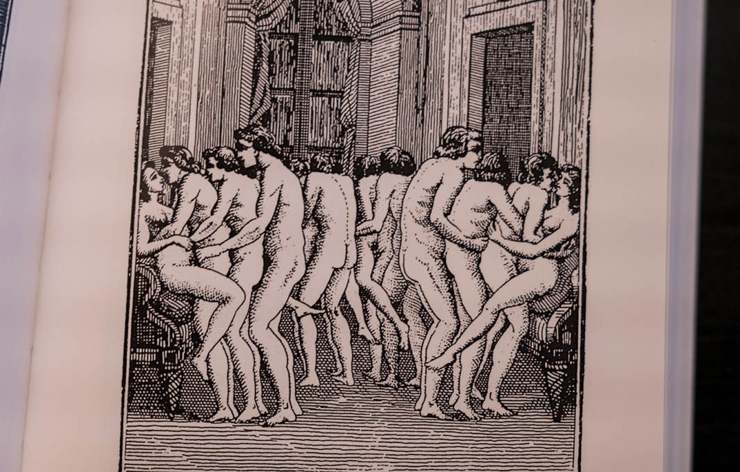 Pictures of group fisting
