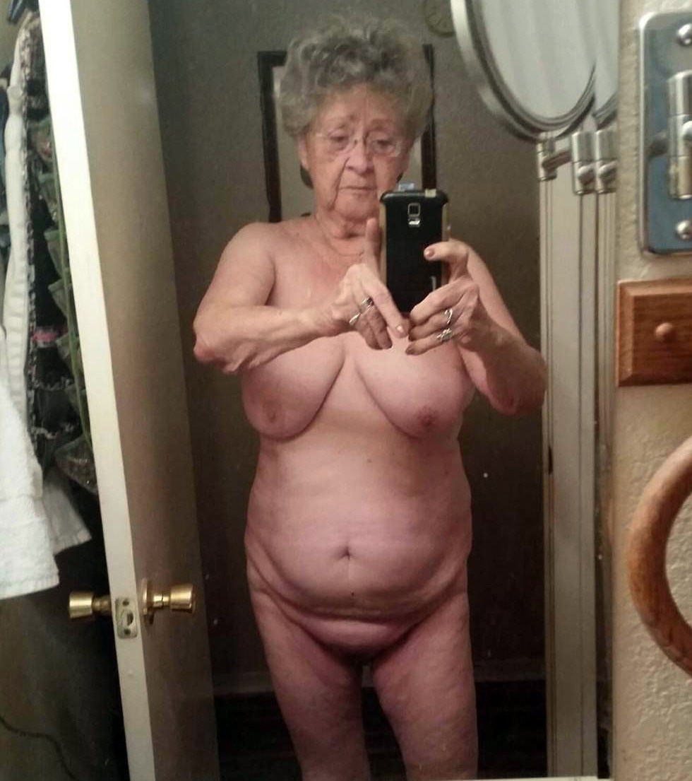 Old Grandma Tits - Selfie grandmother naked boobs (64 photos) - porn photo