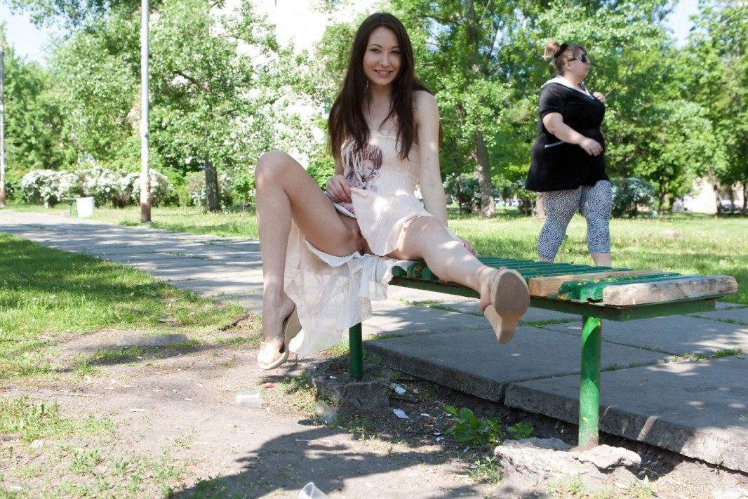 Showed ass in the park