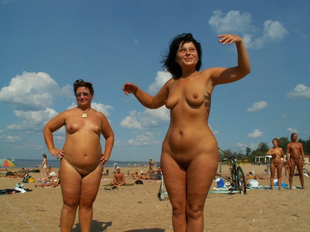 голая семья на пляже фото фото 36