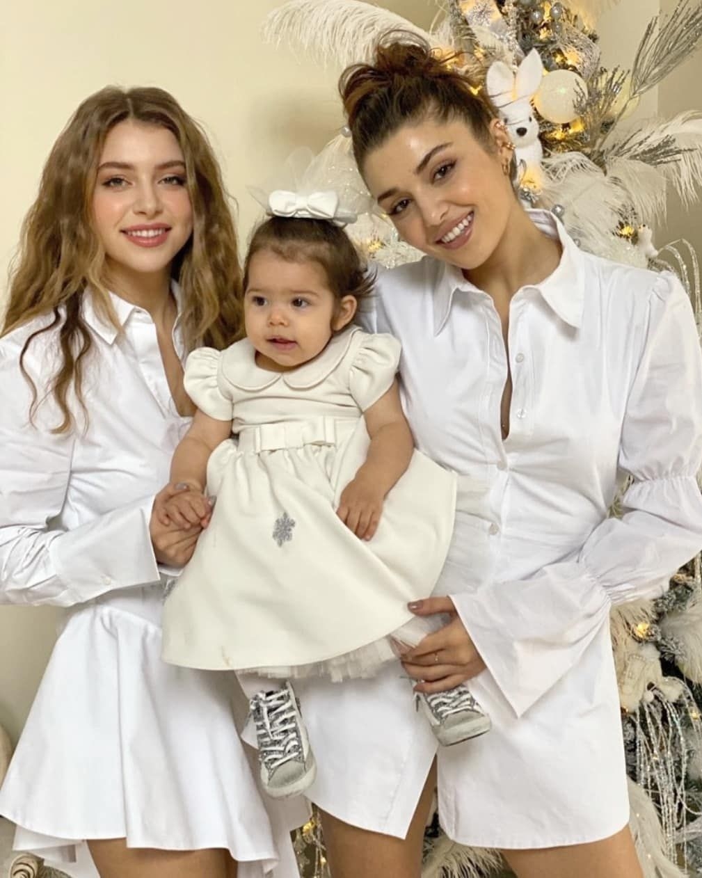 Hande Erchel Gif