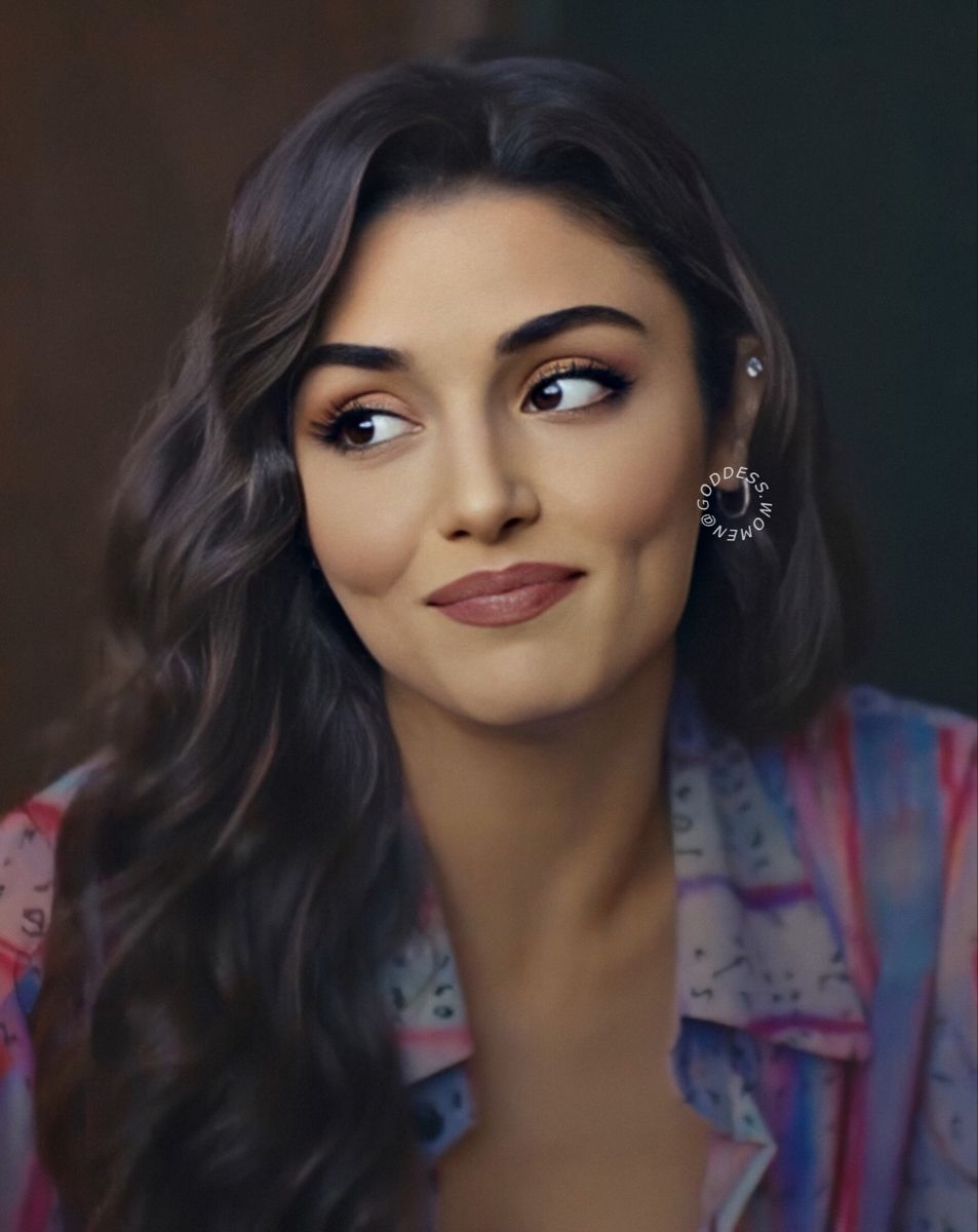 Turkish actress Hande Erchel 2020