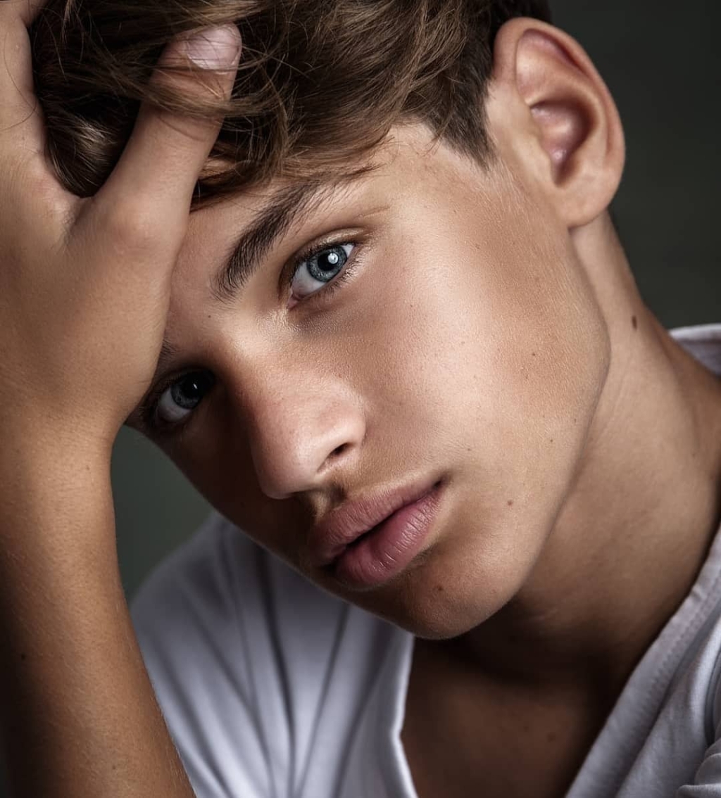 Cesar Vicente actor