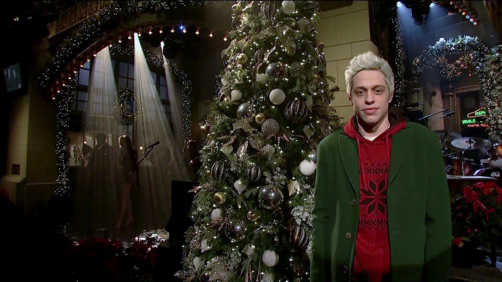 Pete Davidson Look