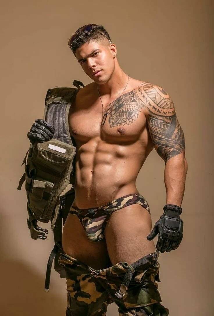 Two beautiful pumped up guys