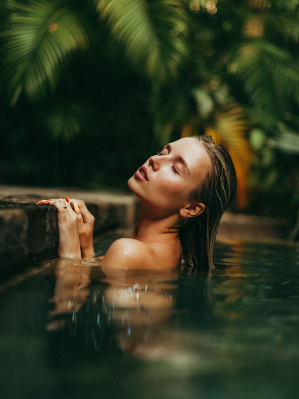 Polina Malinovskaya SunkisSed