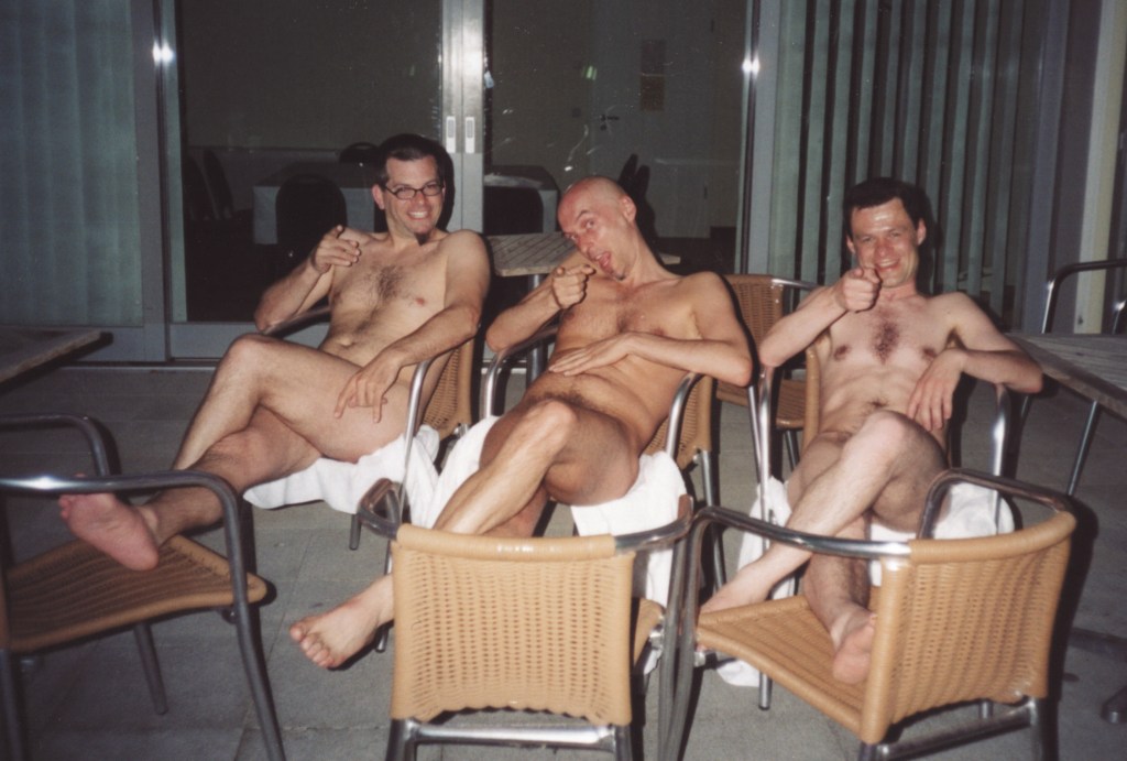 Naked men in the sauna fuck