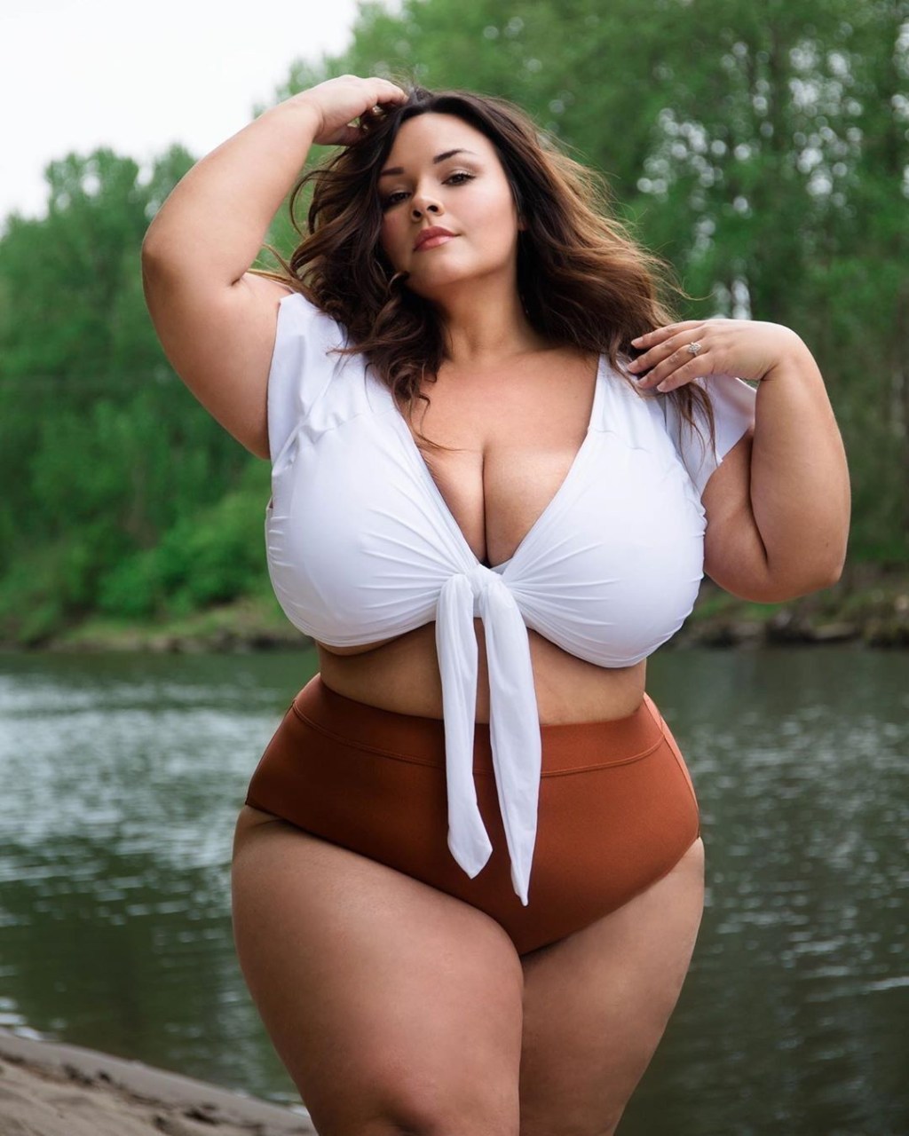Young bbw anal