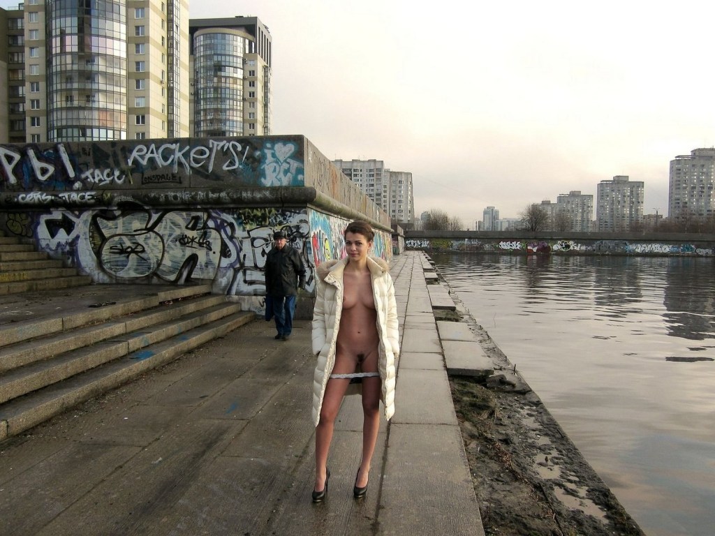 Photodromm - Darina - The Promenade - 06 NOV, 2018