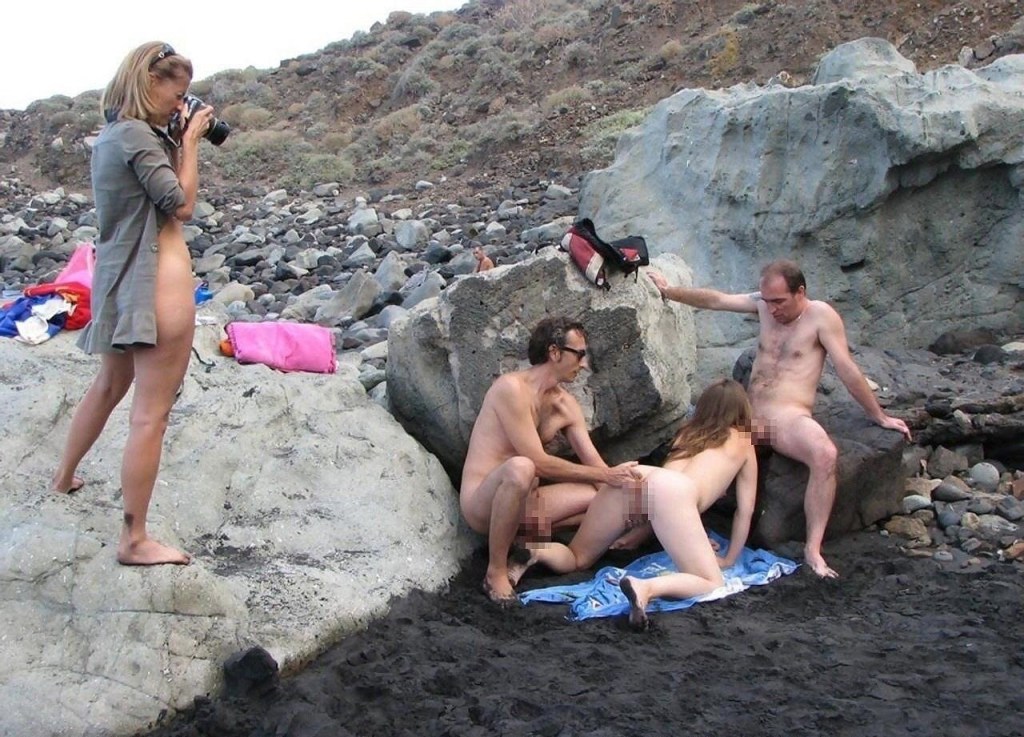 Girls fuck on the beach